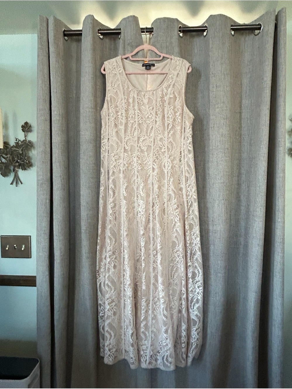 34. Candalite  Ivory Lace Maxi Dress 2X - Picture 2 of 6